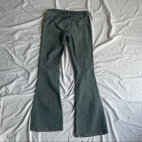 Early 2000’s Low Rise Fit and Flare Jeans - Picture 8 of 10